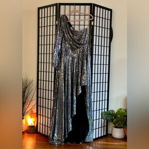 NWOT Juicy Body Goddess One-Shoulder Metallic Sequin Gown — Size 2XL